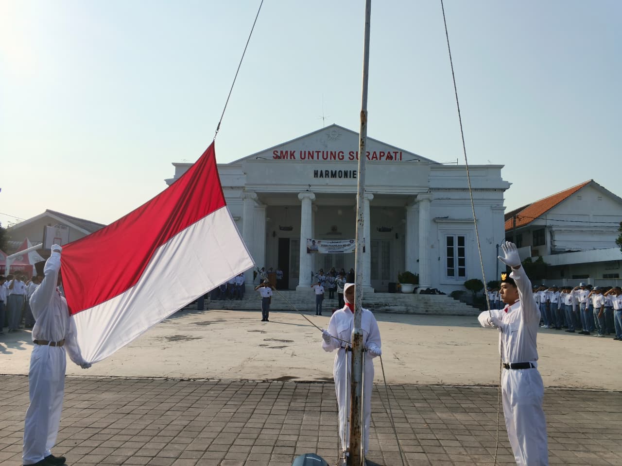 SMK Untung Surapati Gelar Upacara Peringatan HUT ke-81 Kemerdekaan Republik Indonesia
